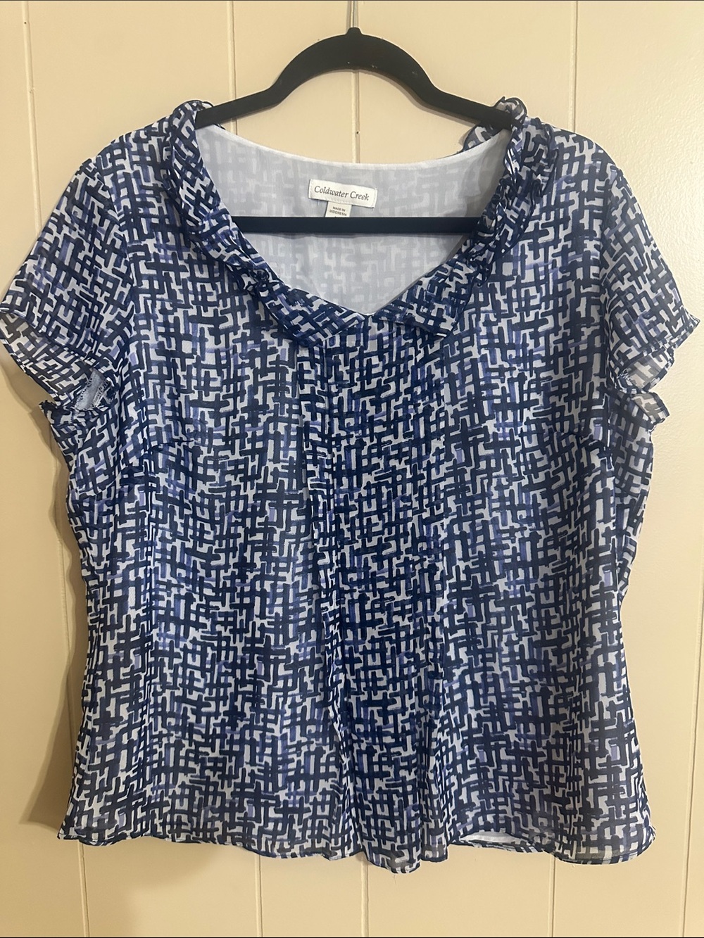 Coldwater Creek Blue and White Geometric Short-Sleeve Blouse